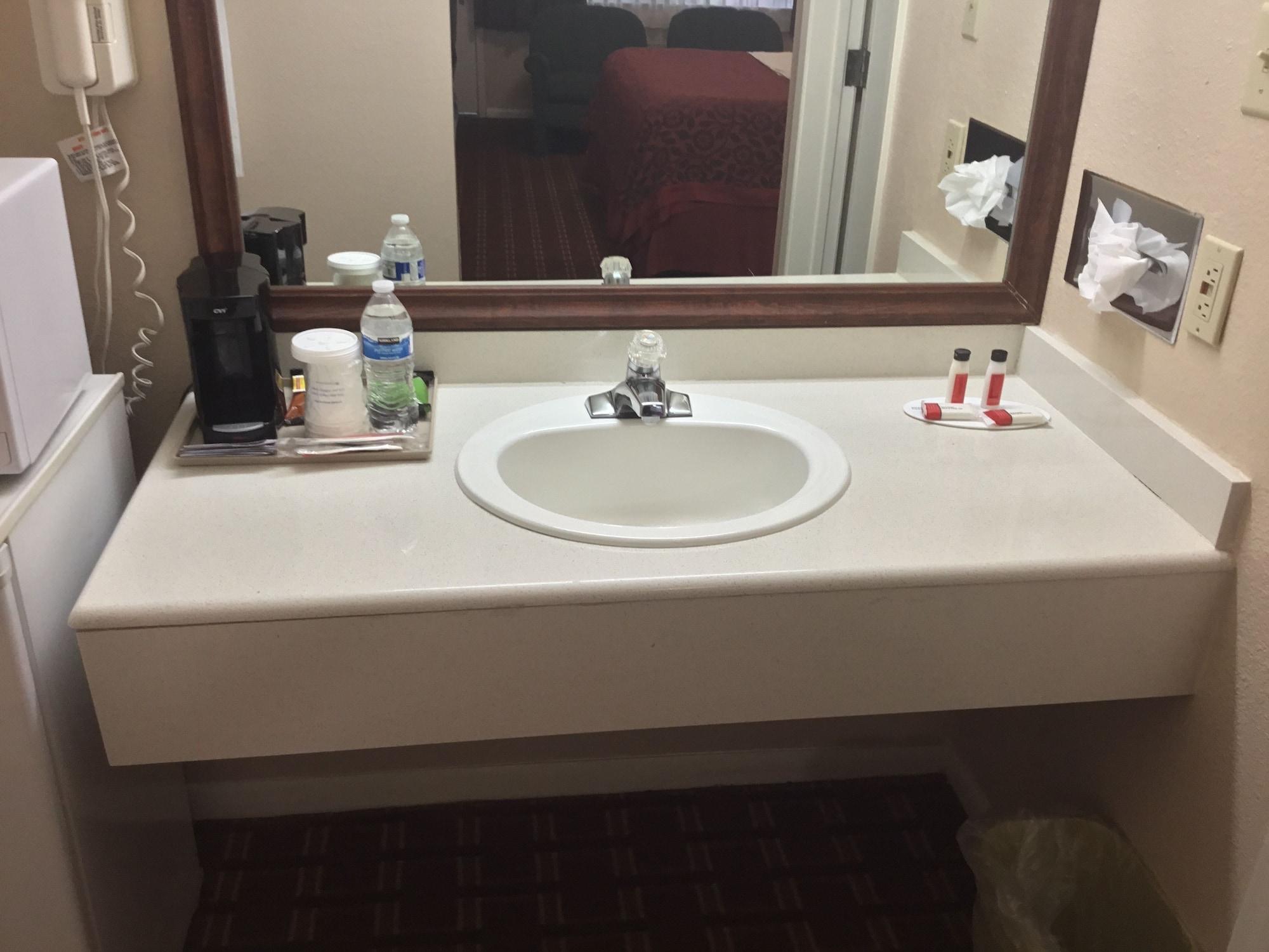 Days Inn By Wyndham College Station University Drive Εξωτερικό φωτογραφία