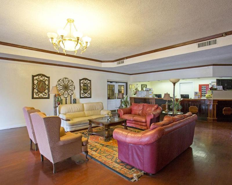 Days Inn By Wyndham College Station University Drive Εξωτερικό φωτογραφία